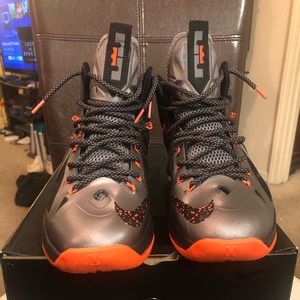 LeBron X (used) w/box 10.5 Charcoal/Orange-Black